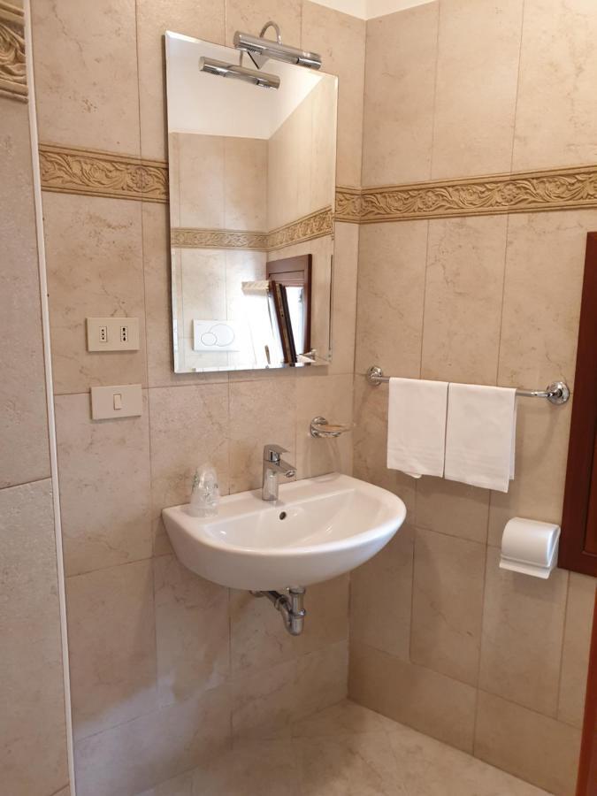 Guesthouse Al Profeta Veneţia Cameră foto